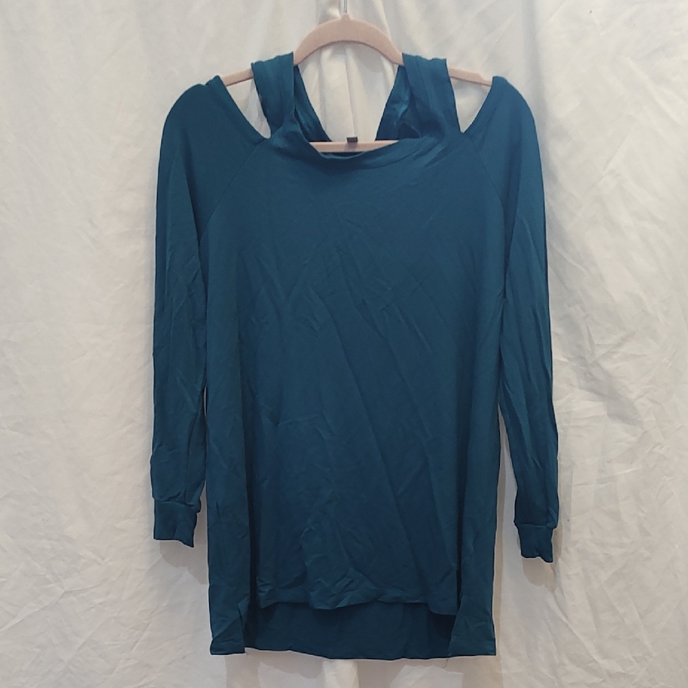 Kenneth Cole Reaction Teal Cold Shoulder Top